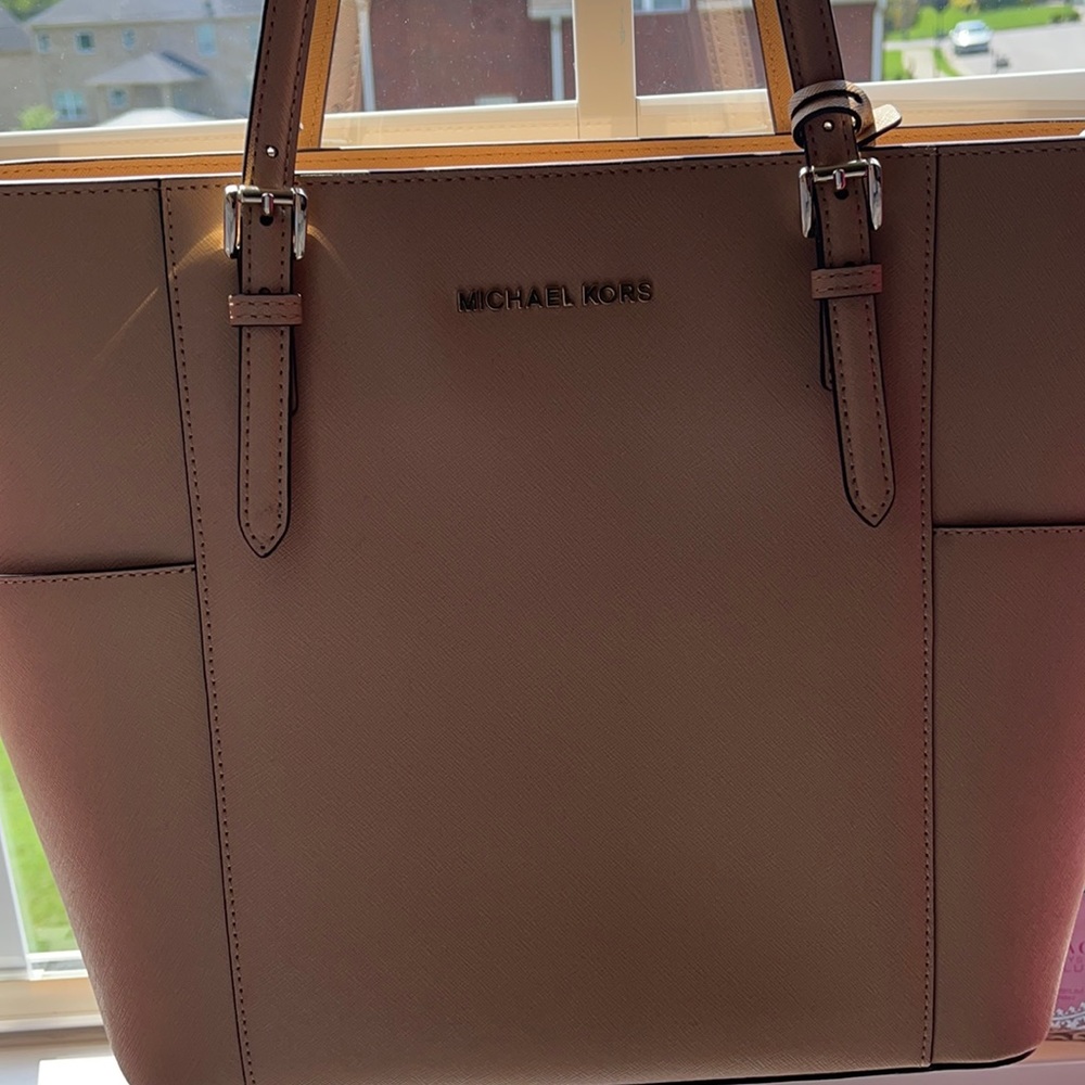 MK TOTE